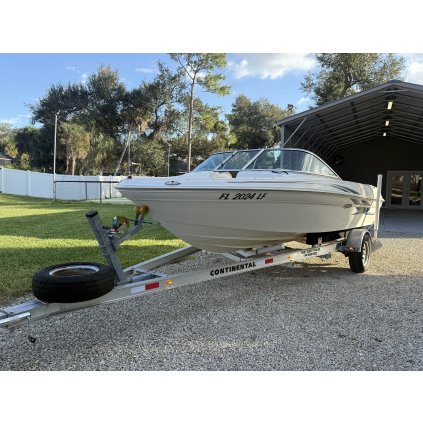 2000 SeaRay bowrider 180