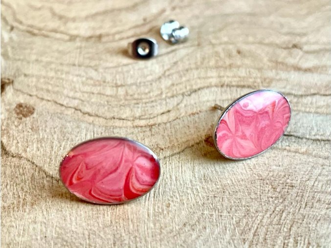 Oválné náušnice červeno-bílé nerezové 14 x 8 mm