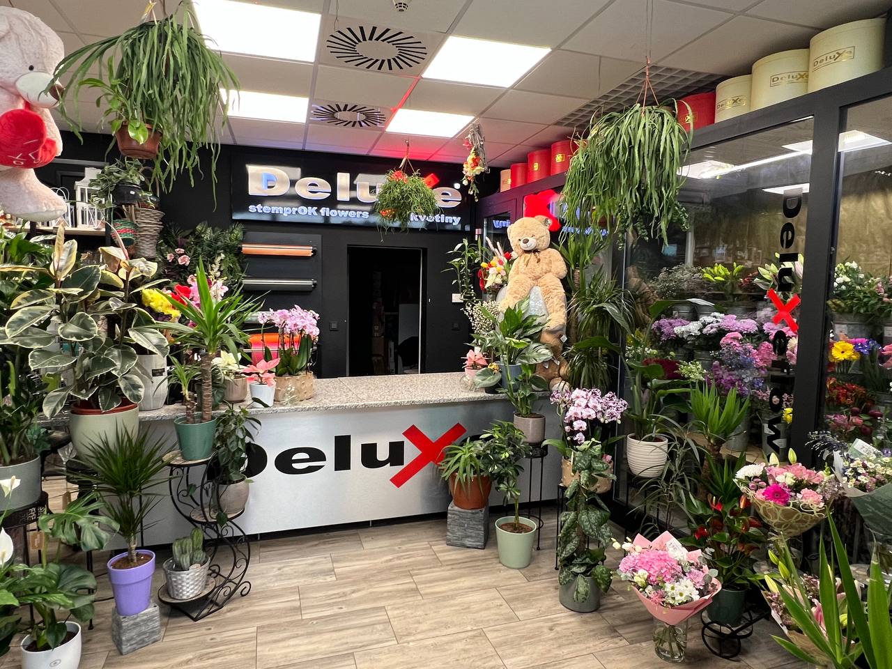 Květinářství Praha 1 – Rybná, Burzovní palác – prodejna Deluxe Flowers