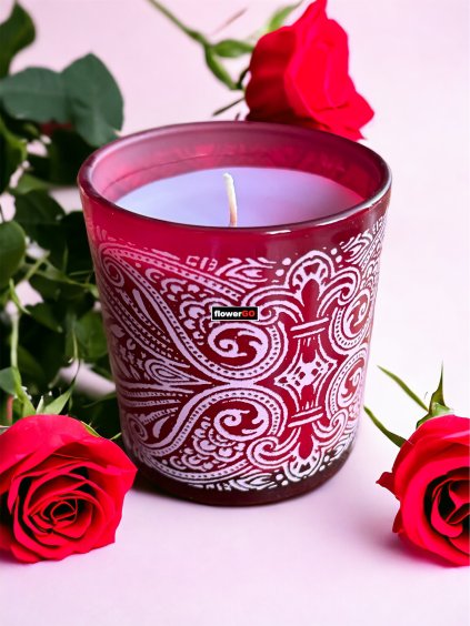 sv%C3%AD%C4%8Dka%20s%20b%C3%ADl%C3%BDm%20dekorem