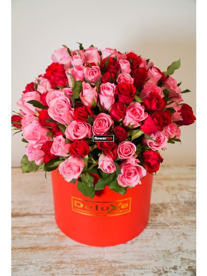 Květinové krabičky velikosti L s růžemi 100 ks