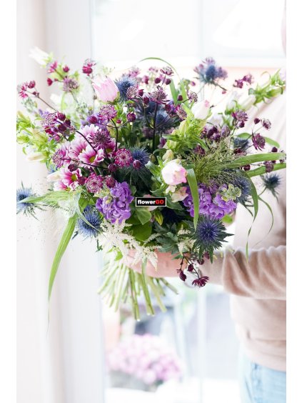 Kytice v lučním stylu