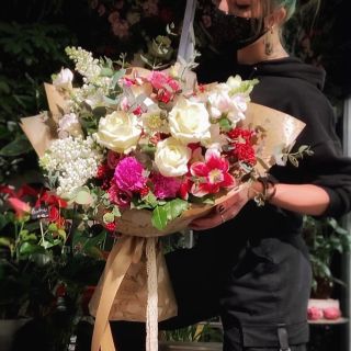 Více najdete na webu FlowerGo S láskou, DeluxeFlowers. ❤️ #kvetiny #flowers #czech #praha #kvetinarstvi #flower #prague...