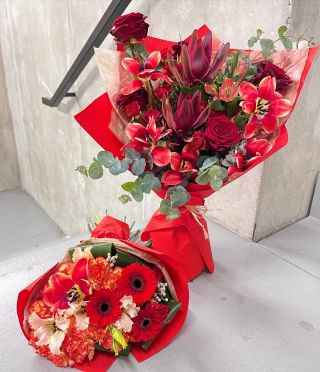 MDŽ Na Mezinárodní den žen nezapomeňte naše květiny značky DeluXe flowers, které jsou dostupné na našich prodejnách i...