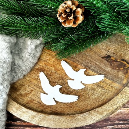 Bílé holubičky – symbol míru a lásky