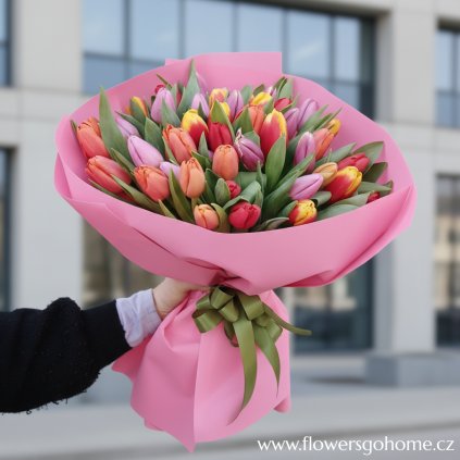 Tulipány barevná kytice