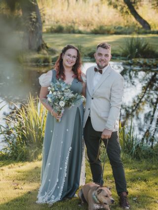 Děkujeme za vaše fotky, které nám posíláte 😍🌸 Jsme s vámi i při tak krásných momentech jako jsou svatby. Moc si toho...