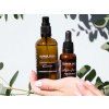 set-pleťové-sérum-age-away-pleťový-elixír-geranium-v-ruce