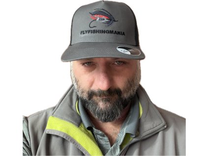 kšiltovka šedá osoba