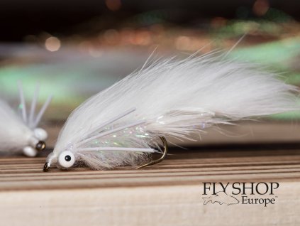 FSE506 white rabbit zonker streamer barbed (1)