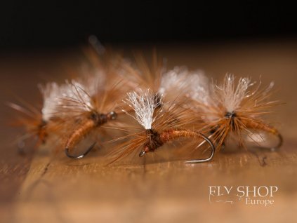 Klinkhammer Parachute Dry - Rusty Brown