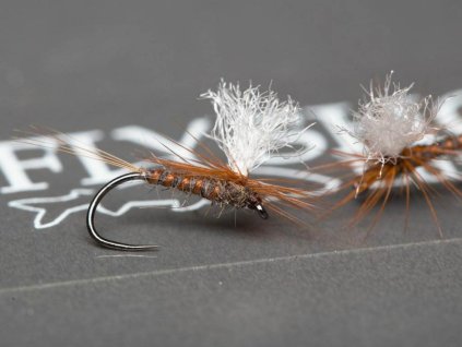 hare brown parachute dry fly white post fse493