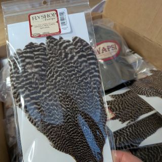 Fresh stuff from Wapsi just in 🔥 ​The bins are full of fresh dubbing, premium capes, and essential feathers. Everything...