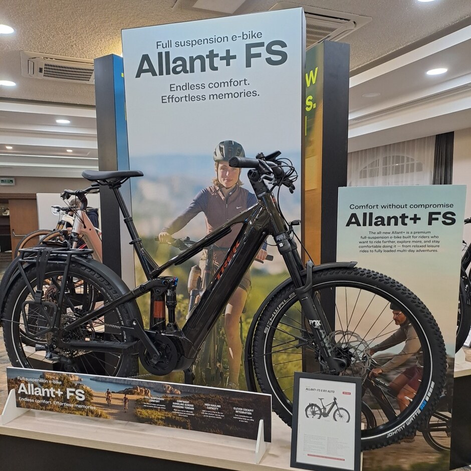 Celoodpružené elektrokolo TREK Allant+ FS