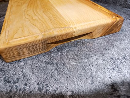 Prkénko jasanové s drážkou a madlem