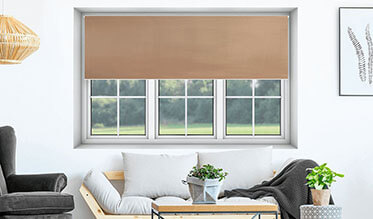 Velký přehled vnitřní stínicí techniky: Stačí pár minut a budete mít jasno, jaké rolety či žaluzie potřebujete!