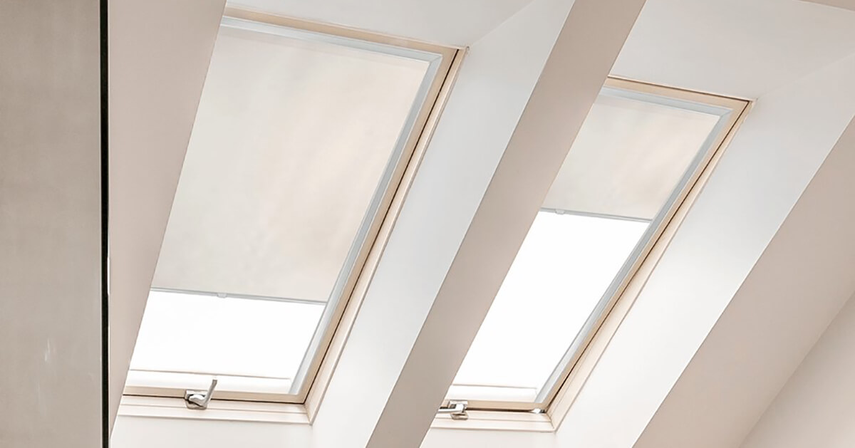 Demontáž rolety Velux: Podrobný návod krok za krokem pro snadné odstranění () Demontáž rolety Velux: Podrobný návod krok za krokem pro snadné odstranění