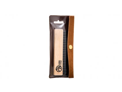 audio anatomy Vinyl Brush Oak Wood and Goat Hair natural product in package 02 1[1]