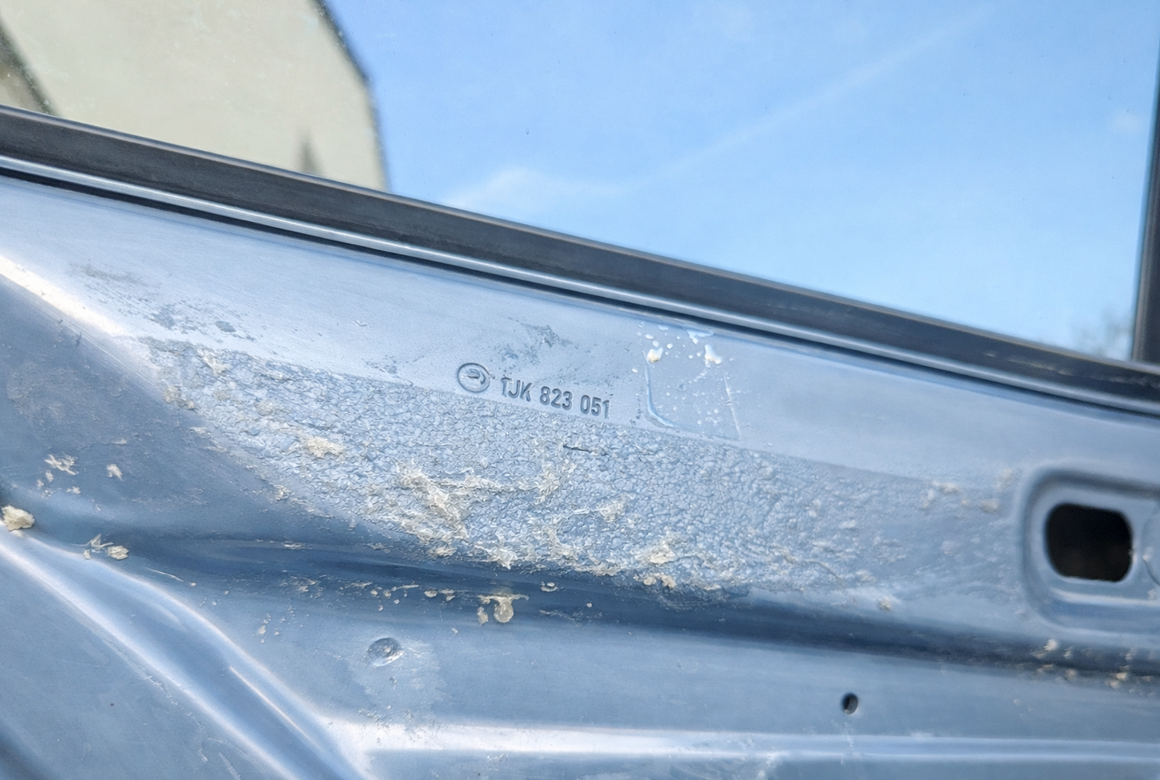 Placeholder pro fotku starého lepidla na rámu dveří