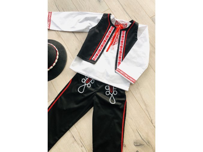 Chlapčenský folklórny komplet Marek s vestou