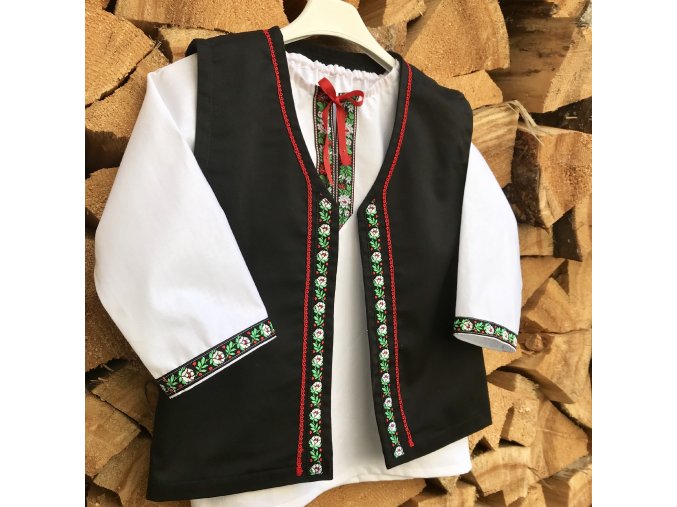 Folklórna vestička čierna