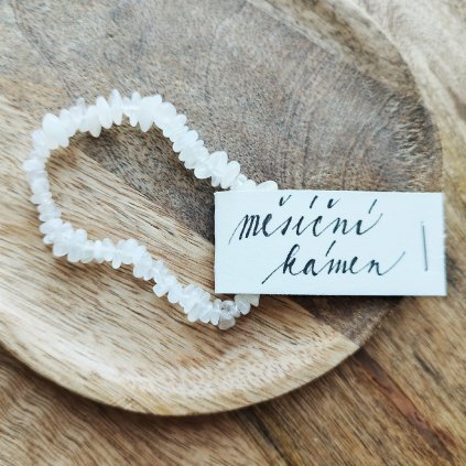 Náramek s měsíčním kamenem