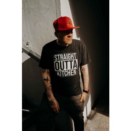 Tričko "STRAIGHT OUTTA KITCHEN"