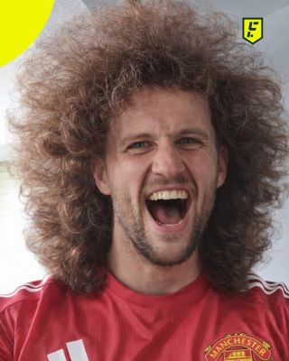 To je tak, když v jeden den vstoupíš do historie a zrušíš návštěvu u barbera! ✂ ⚽ Gratulujeme @tomassoucek28, novému...