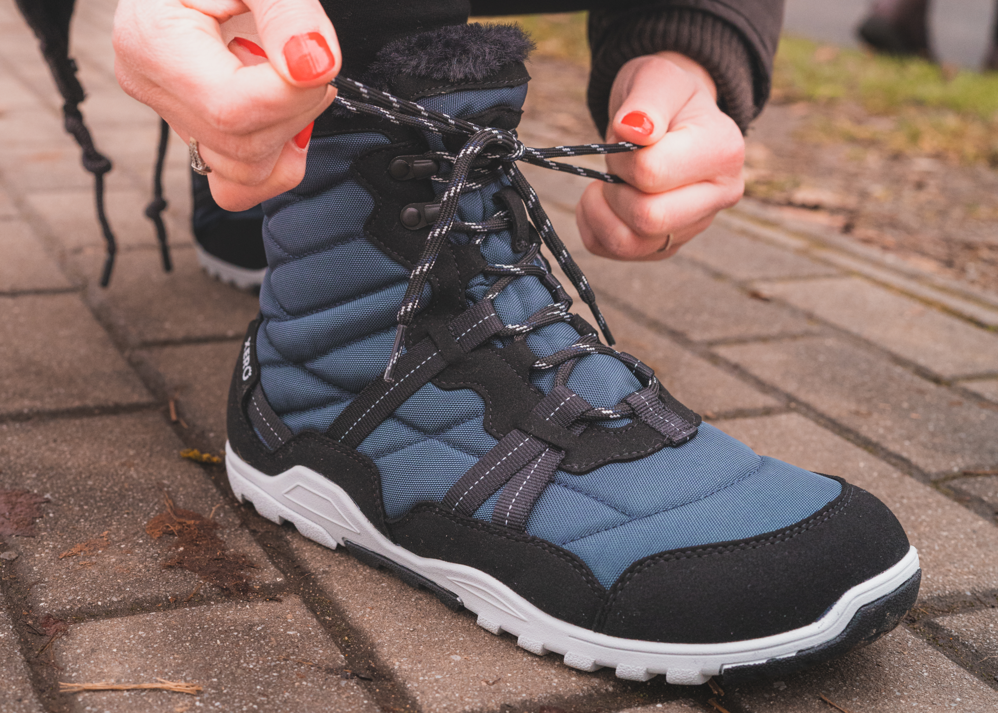 How to Keep Your Feet Warm Footic