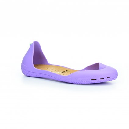 purple shoes