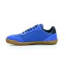 blaue turnschuhe