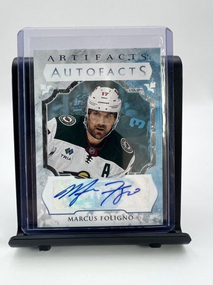 2362 marcus foligno podpis