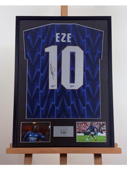 2833 eberechi eze podepsany dres