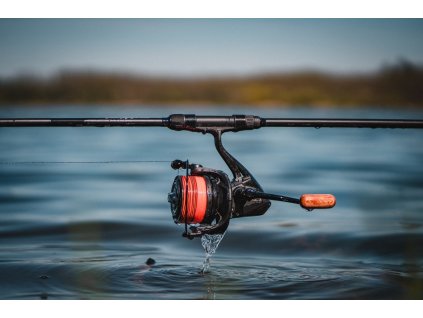 Giants fishing Giants fishing Naviják Deluxe Reel FD 9000 + cívka 8000 ZDARMA!