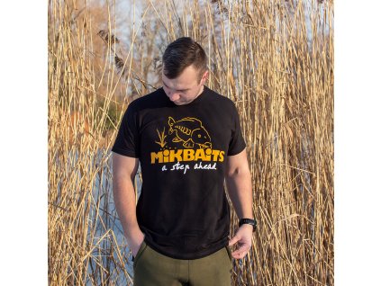 Mikbaits oblečení - Tričko Mikbaits černé 4XL  + Kód na slevu 10%: SLEVA10