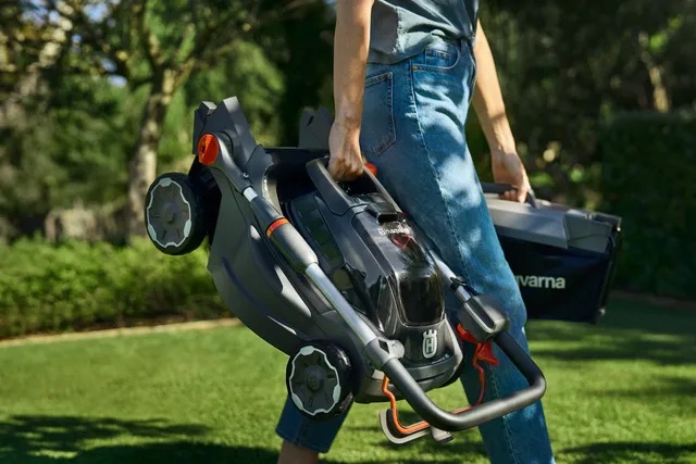 Zvedací rukojeti přední a zadní