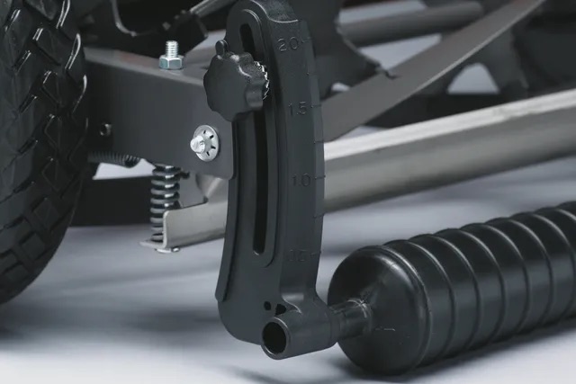 Plynulé nastavení výšky sečení