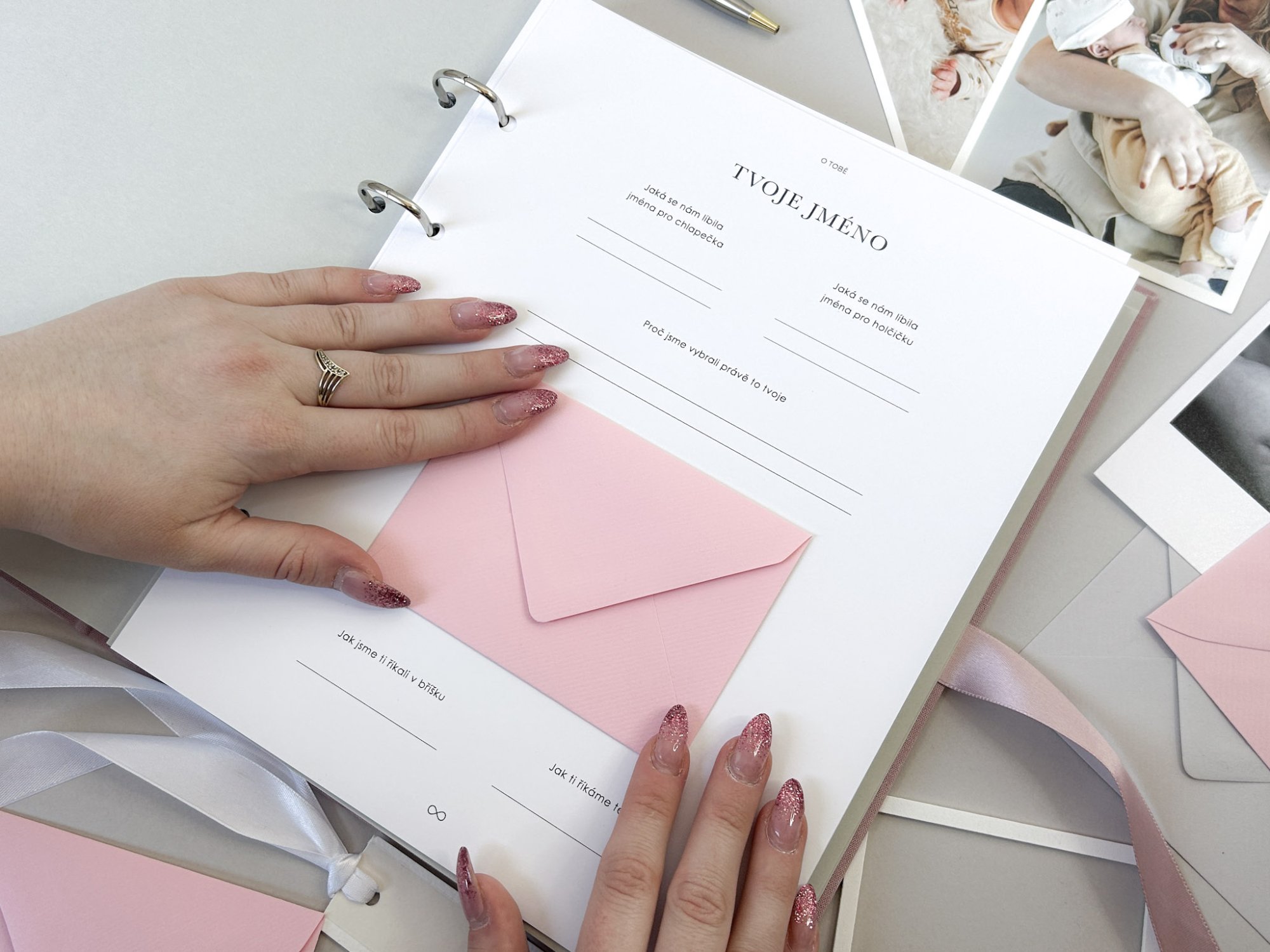 Jak si přizpůsobit album pro miminko? Pracujte s obálkami!