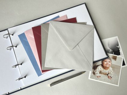 Barevná obálka čtvercová