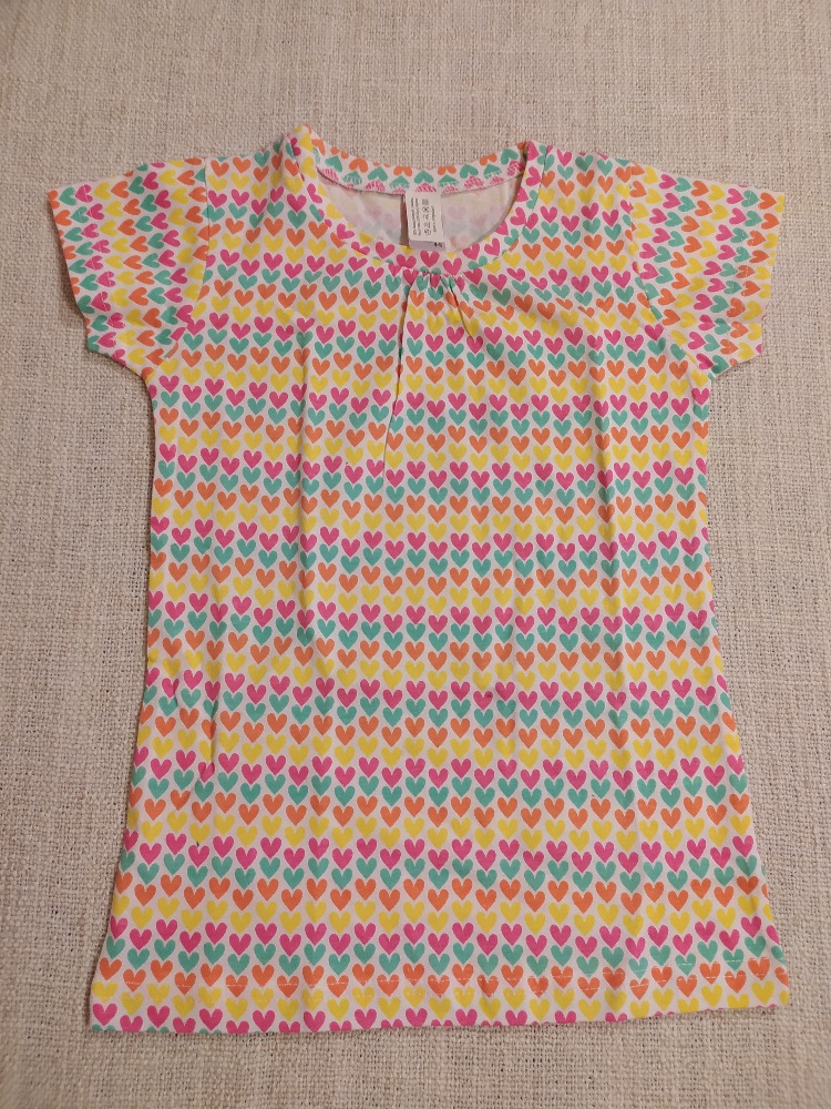 Dívčí tričko Srdíčka Velikost: 104 cm 1-2 roky Výprodejní akce