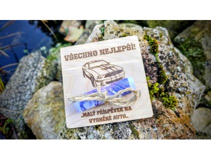 Dřevěné přáníčko- na auto