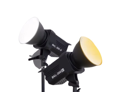 Profesionálny LED Reflektor Svetlo 300W (10700 LUX/0,5 m)