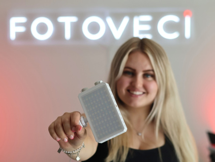 Výkonné Mini LED RGB Foto Světlo Panel s Mini Stativem 25W