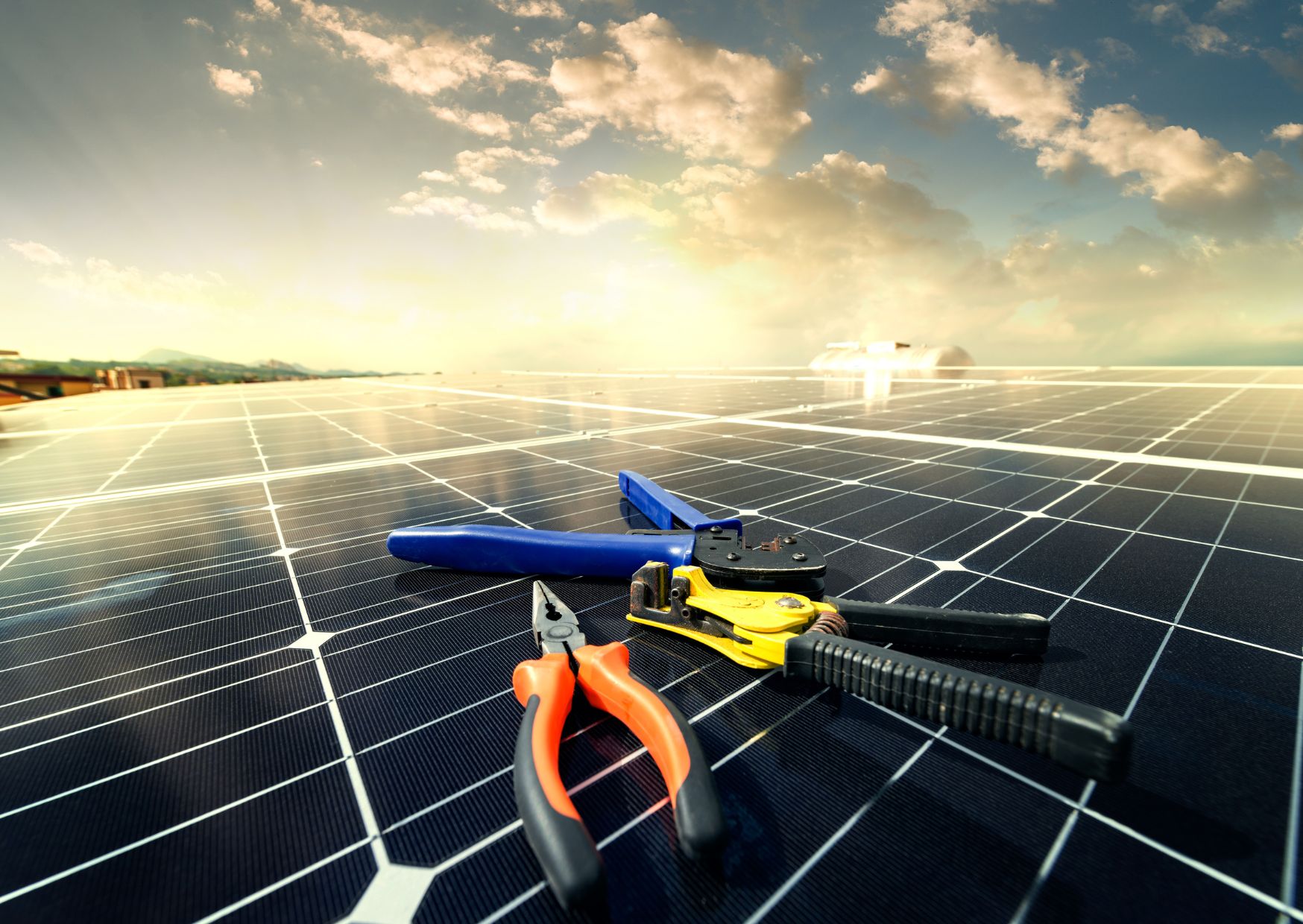 SERVIS FOTOVOLTICKÝCH PANELOV