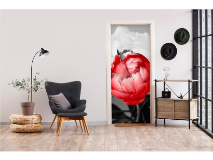 Samolepící fototapeta na dveře Červená krása v černobílé
