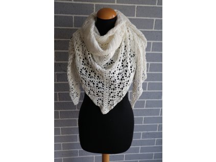 Háčkovaný šátek