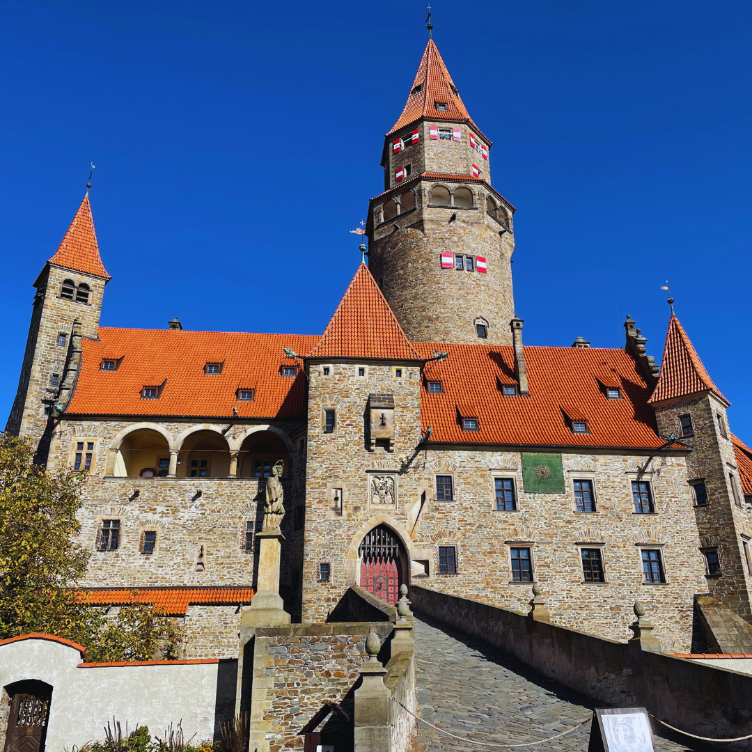 Hrad Bouzov: Perla středozápadní Moravy