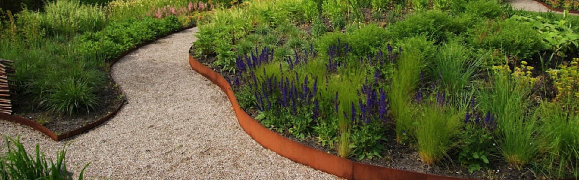 Cortenové záhradné oddeľovače