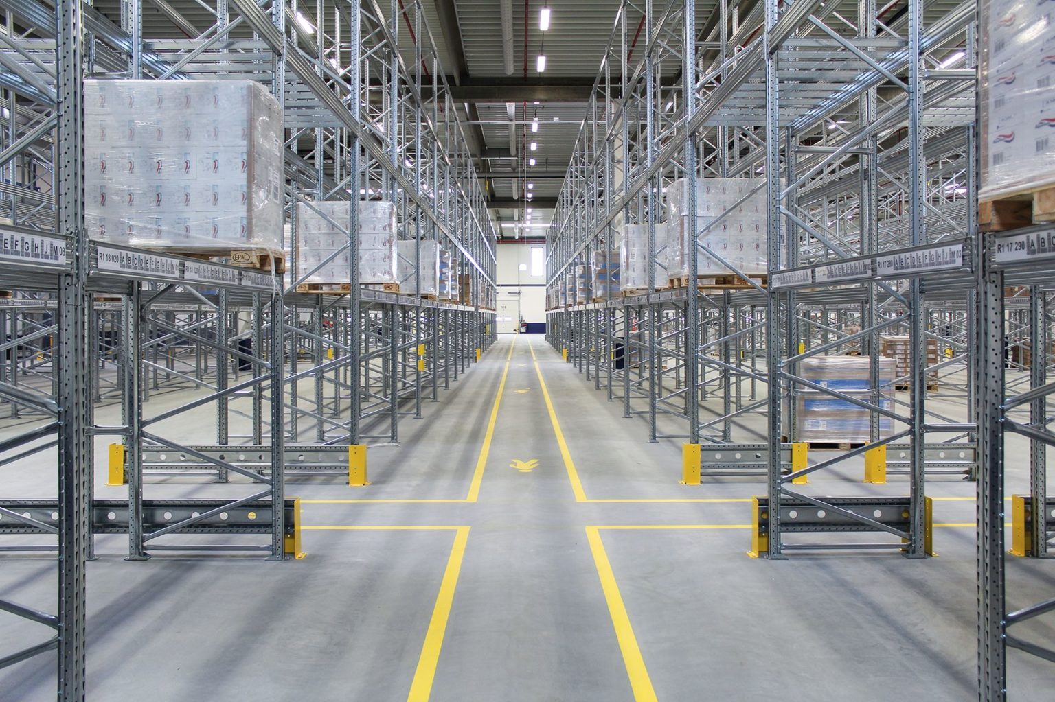 Jak vybrat správný policový regál