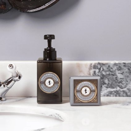 Castelbel Jemně mleté mýdlo - Pačuli a Santalové dřevo, 150g